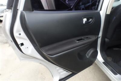 2015 Nissan Rogue Select S   - Photo 12 - Newark, NJ 07104