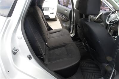 2015 Nissan Rogue Select S   - Photo 16 - Newark, NJ 07104