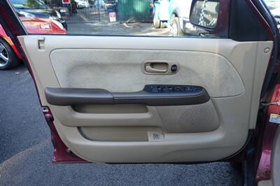 2005 Honda CR-V EX   - Photo 10 - Newark, NJ 07104