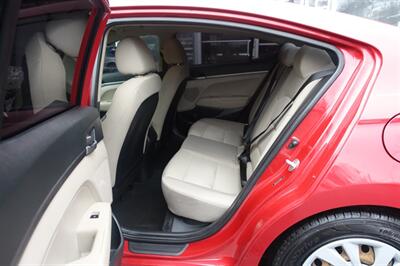 2018 Hyundai ELANTRA SE   - Photo 11 - Newark, NJ 07104