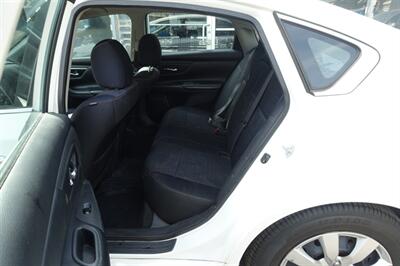 2016 Nissan Altima 2.5   - Photo 10 - Newark, NJ 07104