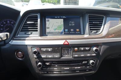 2015 Hyundai Genesis 3.8L - Photo 18 - Newark, NJ 07104
