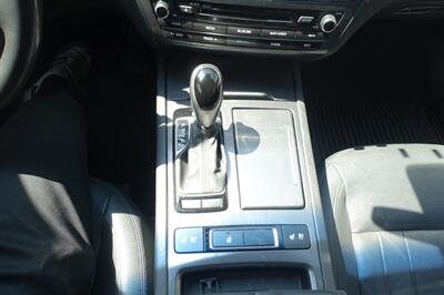 2015 Hyundai Genesis 3.8L - Photo 19 - Newark, NJ 07104
