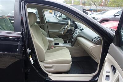 2009 Toyota Camry   - Photo 14 - Newark, NJ 07104