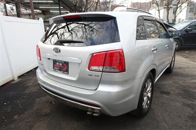 2011 Kia Sorento SX   - Photo 8 - Newark, NJ 07104