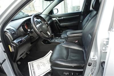 2011 Kia Sorento SX   - Photo 9 - Newark, NJ 07104