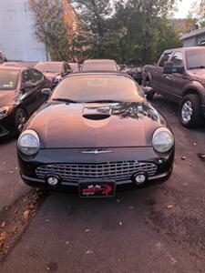 2002 Ford Thunderbird Deluxe   - Photo 2 - Newark, NJ 07104