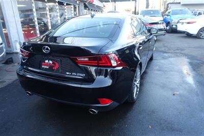 2014 Lexus IS   - Photo 8 - Newark, NJ 07104