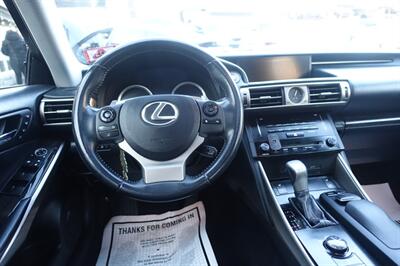 2014 Lexus IS   - Photo 13 - Newark, NJ 07104