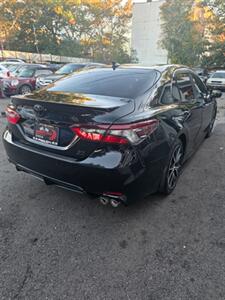 2022 Toyota Camry SE - Photo 8 - Newark, NJ 07104