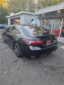 2022 Toyota Camry SE - Photo 6 - Newark, NJ 07104