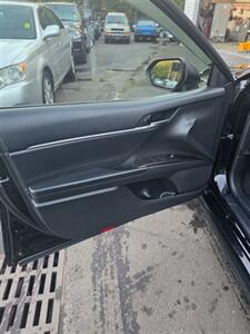 2022 Toyota Camry SE - Photo 14 - Newark, NJ 07104
