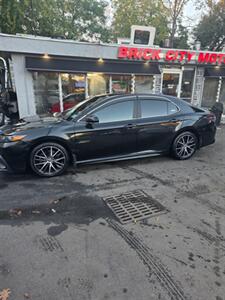 2022 Toyota Camry SE - Photo 4 - Newark, NJ 07104