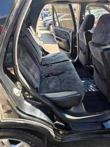 2003 Honda CR-V EX - Photo 17 - Newark, NJ 07104