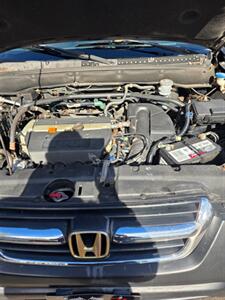 2003 Honda CR-V EX - Photo 24 - Newark, NJ 07104