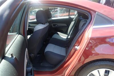 2012 Chevrolet Cruze LS   - Photo 11 - Newark, NJ 07104
