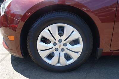 2012 Chevrolet Cruze LS   - Photo 20 - Newark, NJ 07104