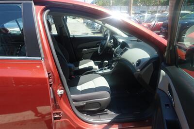 2012 Chevrolet Cruze LS   - Photo 14 - Newark, NJ 07104