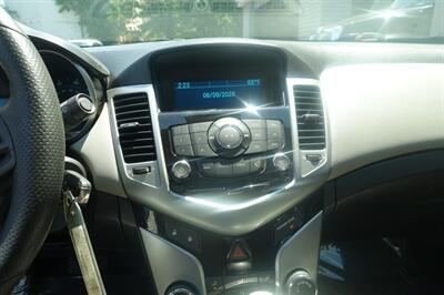 2012 Chevrolet Cruze LS   - Photo 18 - Newark, NJ 07104