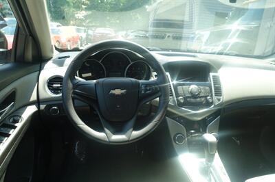 2012 Chevrolet Cruze LS   - Photo 13 - Newark, NJ 07104
