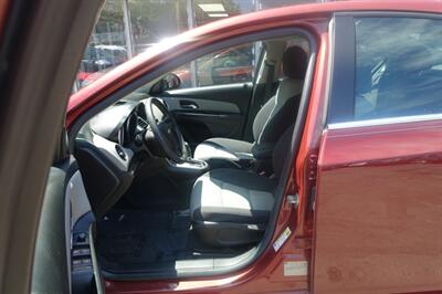 2012 Chevrolet Cruze LS   - Photo 9 - Newark, NJ 07104
