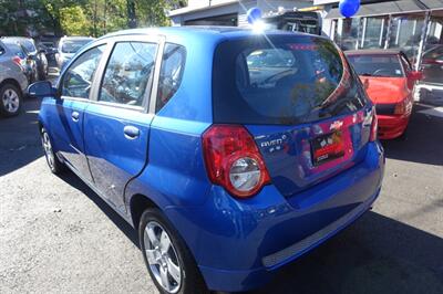 2011 Chevrolet Aveo5 LT   - Photo 6 - Newark, NJ 07104