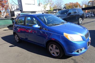 2011 Chevrolet Aveo5 LT   - Photo 5 - Newark, NJ 07104