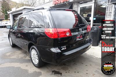 2009 Toyota Sienna Limited   - Photo 6 - Newark, NJ 07104