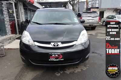 2009 Toyota Sienna Limited   - Photo 2 - Newark, NJ 07104