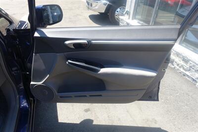 2006 Honda Civic EX - Photo 15 - Newark, NJ 07104