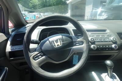 2006 Honda Civic EX - Photo 13 - Newark, NJ 07104