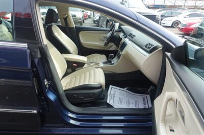 2012 Volkswagen CC Sport PZEV - Photo 14 - Newark, NJ 07104