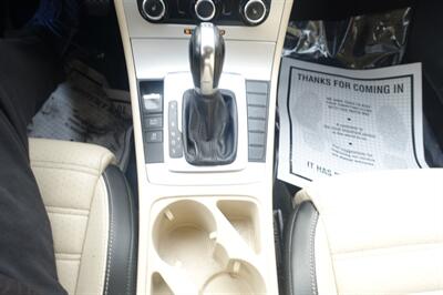 2012 Volkswagen CC Sport PZEV - Photo 19 - Newark, NJ 07104