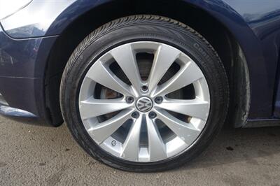 2012 Volkswagen CC Sport PZEV - Photo 20 - Newark, NJ 07104