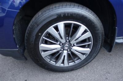 2020 Nissan Pathfinder SL Premium - Photo 30 - Newark, NJ 07104