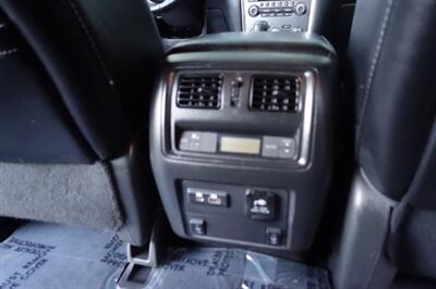 2020 Nissan Pathfinder SL Premium - Photo 24 - Newark, NJ 07104