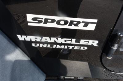 2016 Jeep Wrangler Sport   - Photo 26 - Newark, NJ 07104