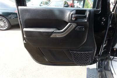 2016 Jeep Wrangler Sport   - Photo 10 - Newark, NJ 07104