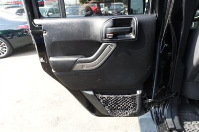 2016 Jeep Wrangler Sport   - Photo 12 - Newark, NJ 07104