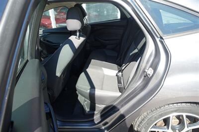2012 Ford Focus SE   - Photo 11 - Newark, NJ 07104