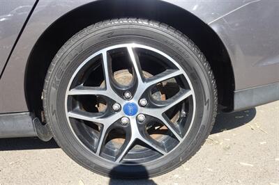 2012 Ford Focus SE   - Photo 22 - Newark, NJ 07104