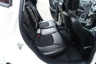 2018 Jeep Compass Latitude   - Photo 19 - Newark, NJ 07104