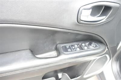 2018 Jeep Compass Latitude   - Photo 25 - Newark, NJ 07104