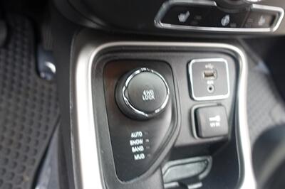 2018 Jeep Compass Latitude   - Photo 23 - Newark, NJ 07104