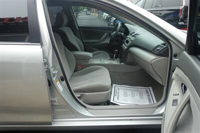 2011 Toyota Camry   - Photo 12 - Newark, NJ 07104