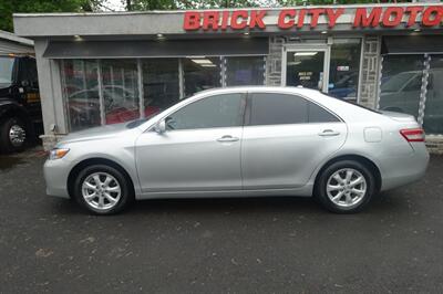 2011 Toyota Camry   - Photo 4 - Newark, NJ 07104