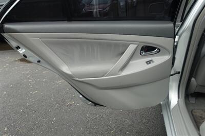 2011 Toyota Camry   - Photo 10 - Newark, NJ 07104