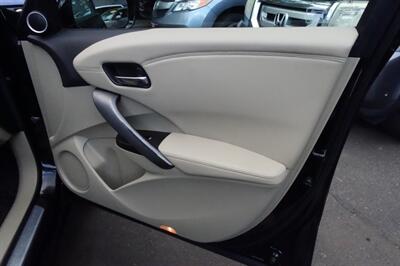 2013 Acura RDX w/Tech - Photo 16 - Newark, NJ 07104