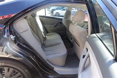 2007 Toyota Camry SE V6   - Photo 16 - Newark, NJ 07104