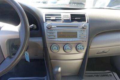 2007 Toyota Camry SE V6   - Photo 18 - Newark, NJ 07104